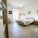 Domus Petrosa Bed & Breakfast 3*