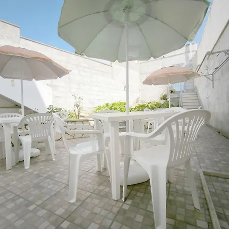 Bed & Breakfast Domus Petrosa