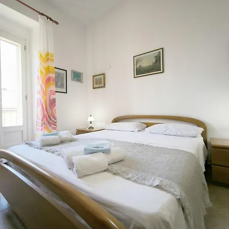Domus Petrosa 3*