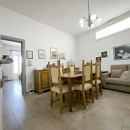 Domus Petrosa Bed & Breakfast Sannicola