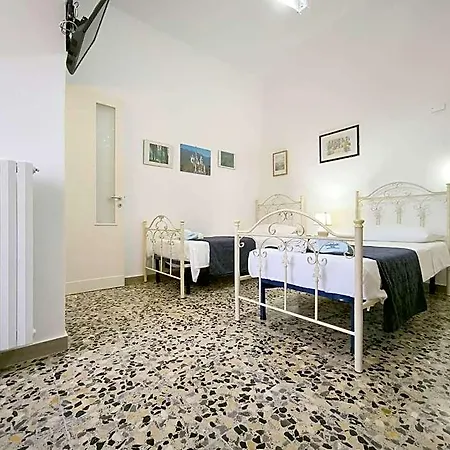 Domus Petrosa Sannicola
