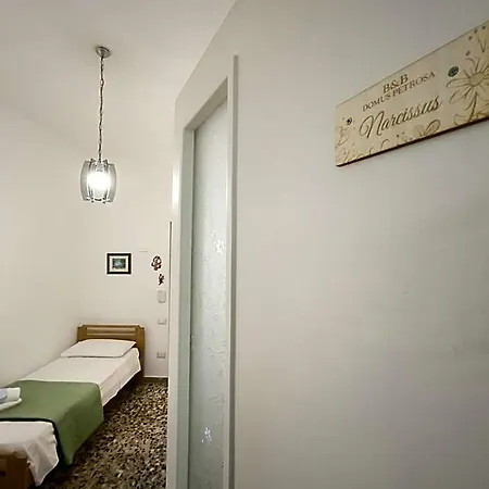 Domus Petrosa Bed & Breakfast 3*