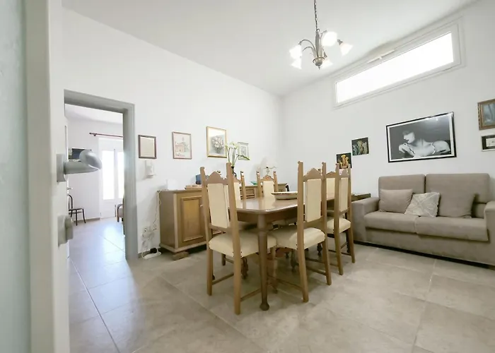 Domus Petrosa 3*