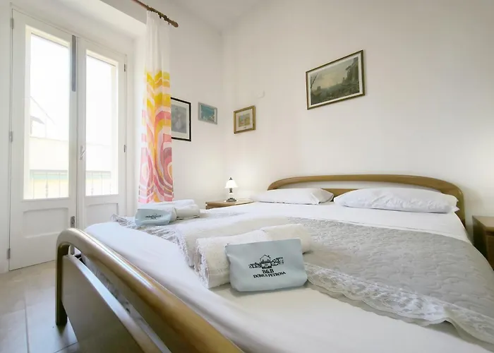 Bed & Breakfast Domus Petrosa Sannicola