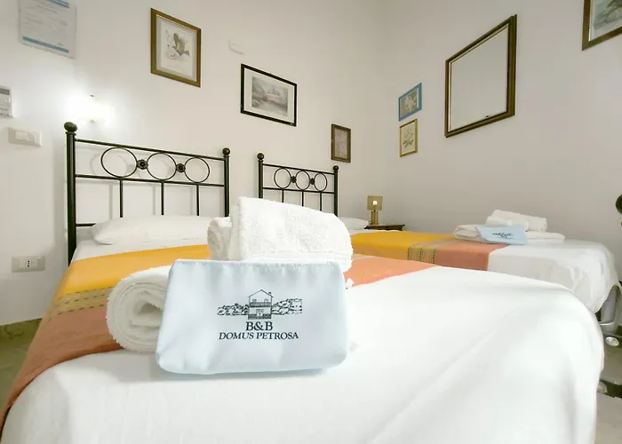 Domus Petrosa Oda ve Kahvaltı 3*